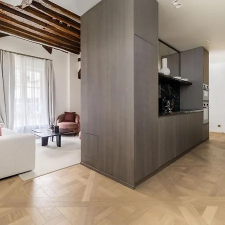 Oniri - Serviced In Saint Germain Des Prés - Rue De Verneuil Parigi