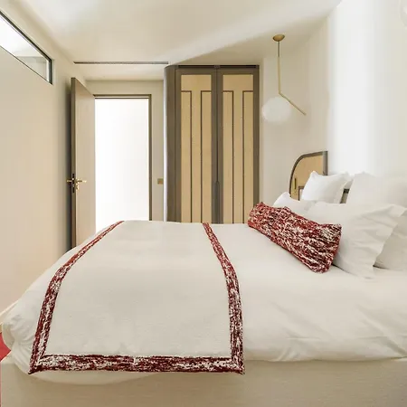 Oniri - Serviced In Saint Germain Des Prés - Rue De Verneuil * Parigi